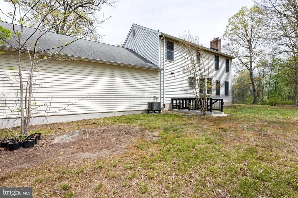 Photo of 525 UPTON ROAD
