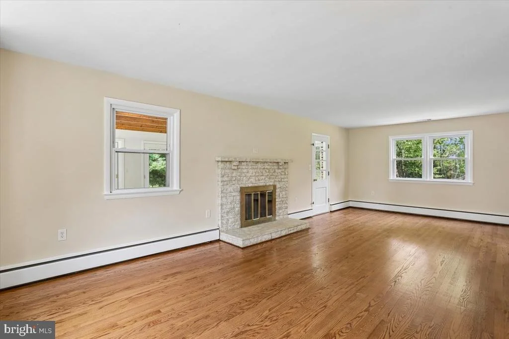 Photo of 14811 SPRINGFIELD ROAD
