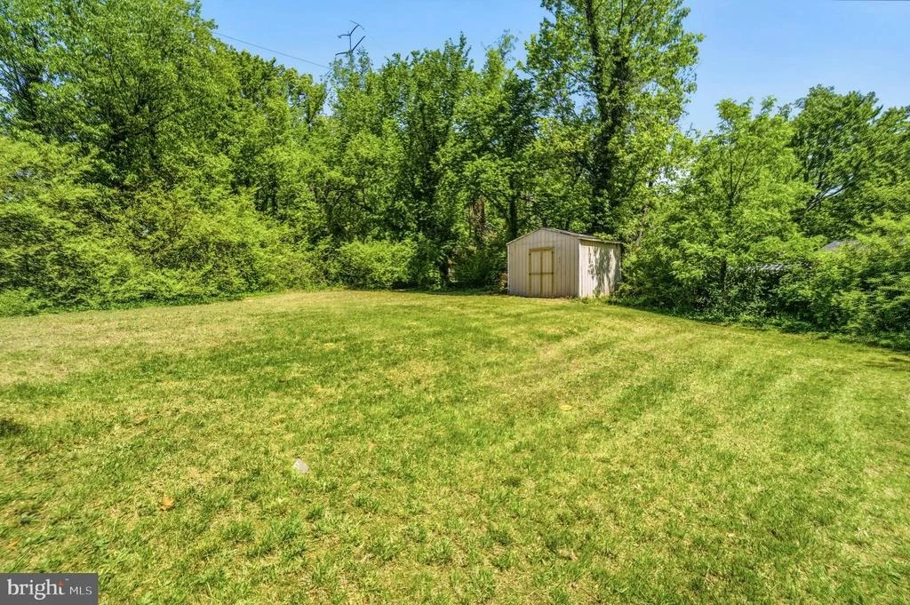Photo of 4501 APPLE TREE DRIVE