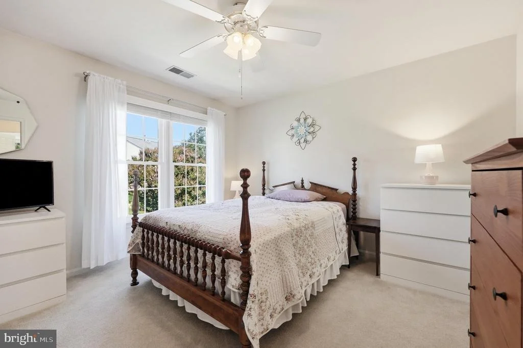 Photo of 1019 CHINABERRY DRIVE