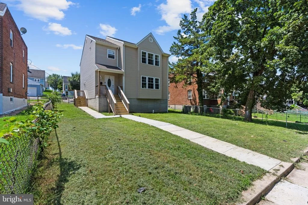 Photo of 209 W EDGEVALE ROAD