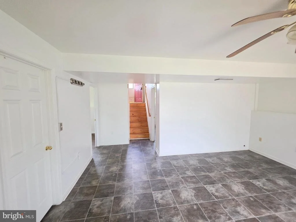 Photo of 5705 REDMOND STREET