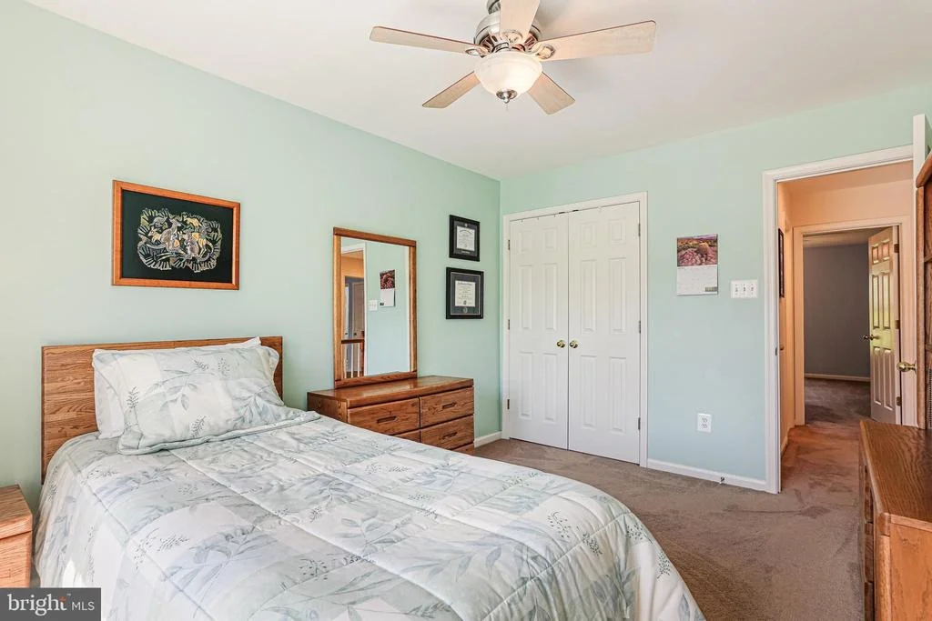 Photo of 9703 ROYAL CREST CIRCLE