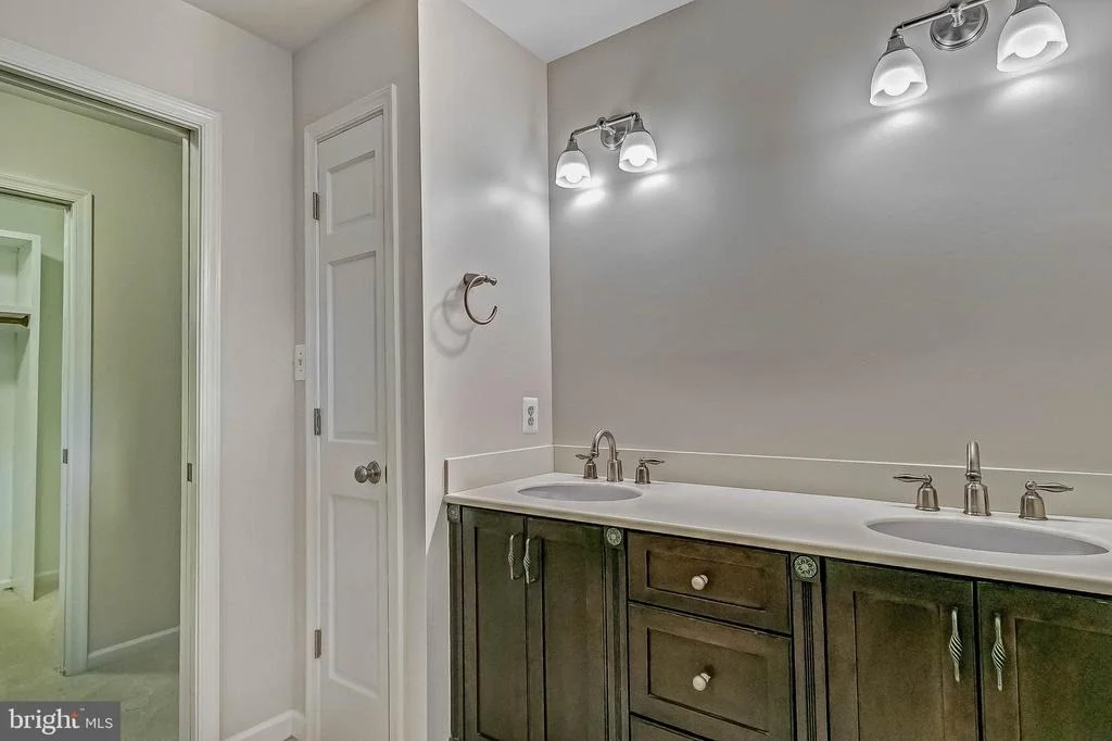 Photo of 13416 HATHAWAY DRIVE