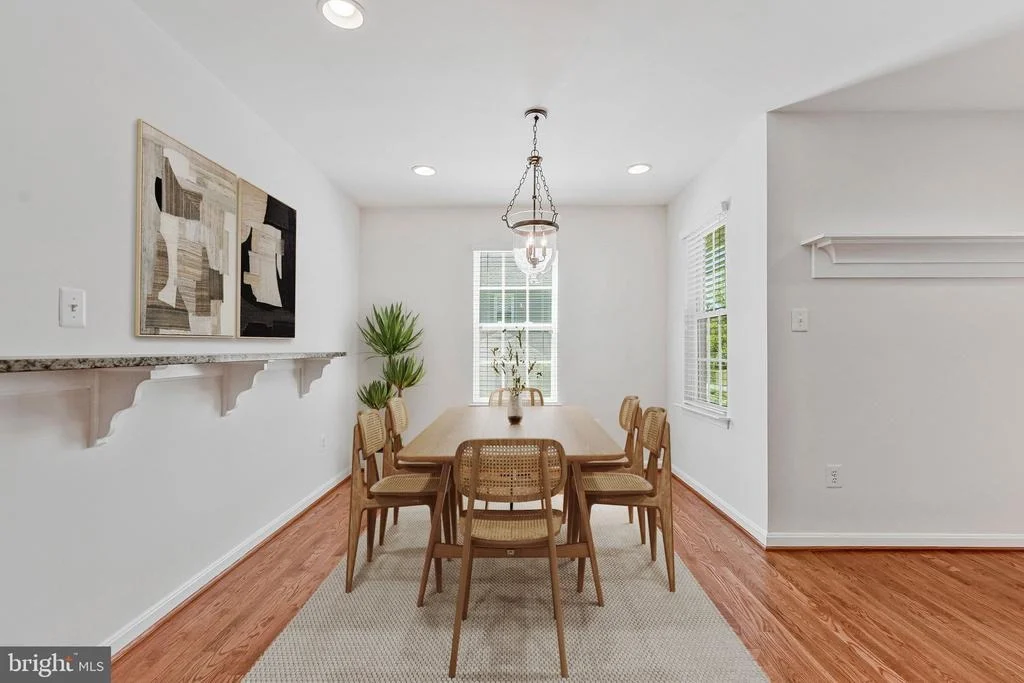 Photo of 3683 BLENHEIM BOULEVARD