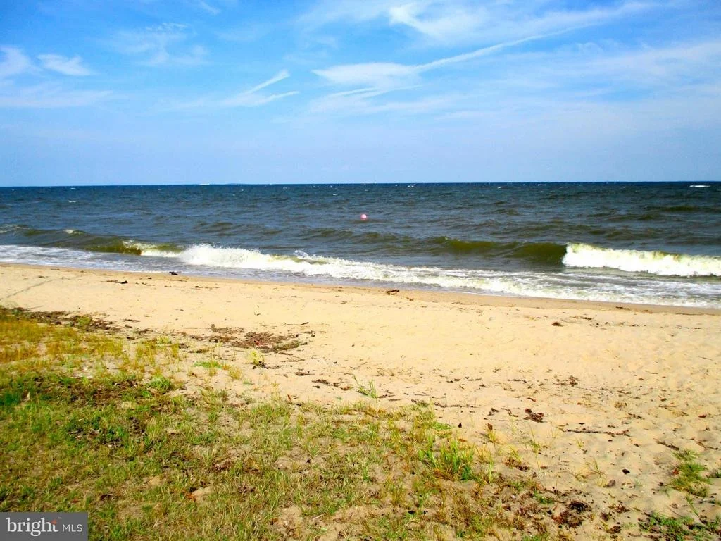 Photo of 2807 BEACH DRIVE