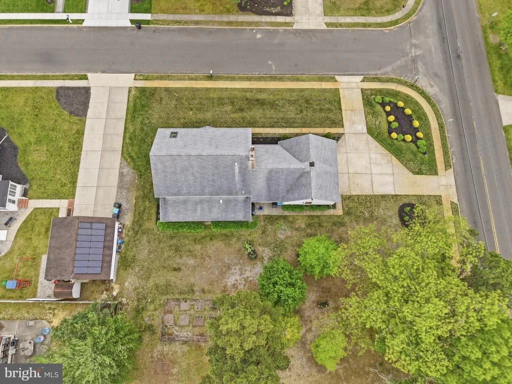 Photo of 1 MOSS VIEW LANE