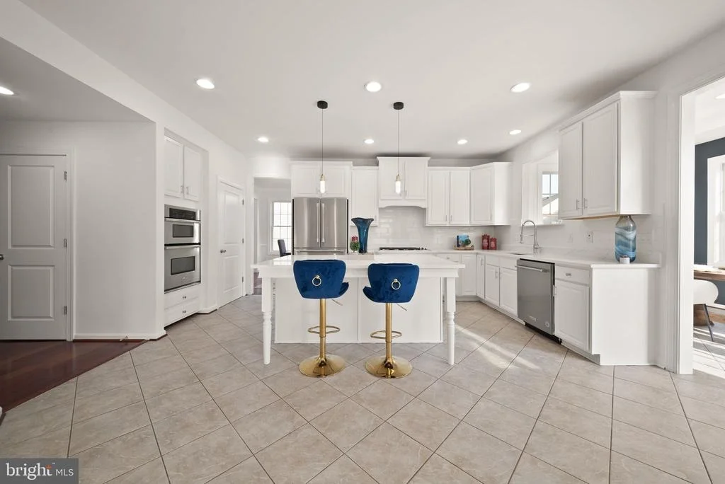 Photo of 23246 MINERVA DRIVE