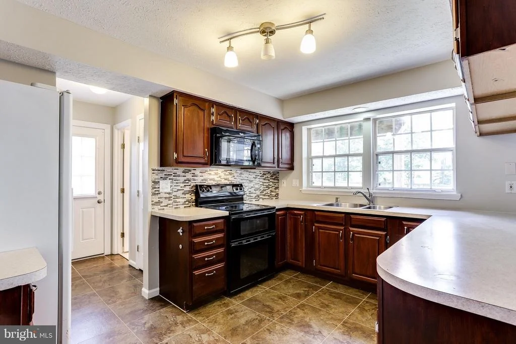 Photo of 7851 CROSSBAY DRIVE
