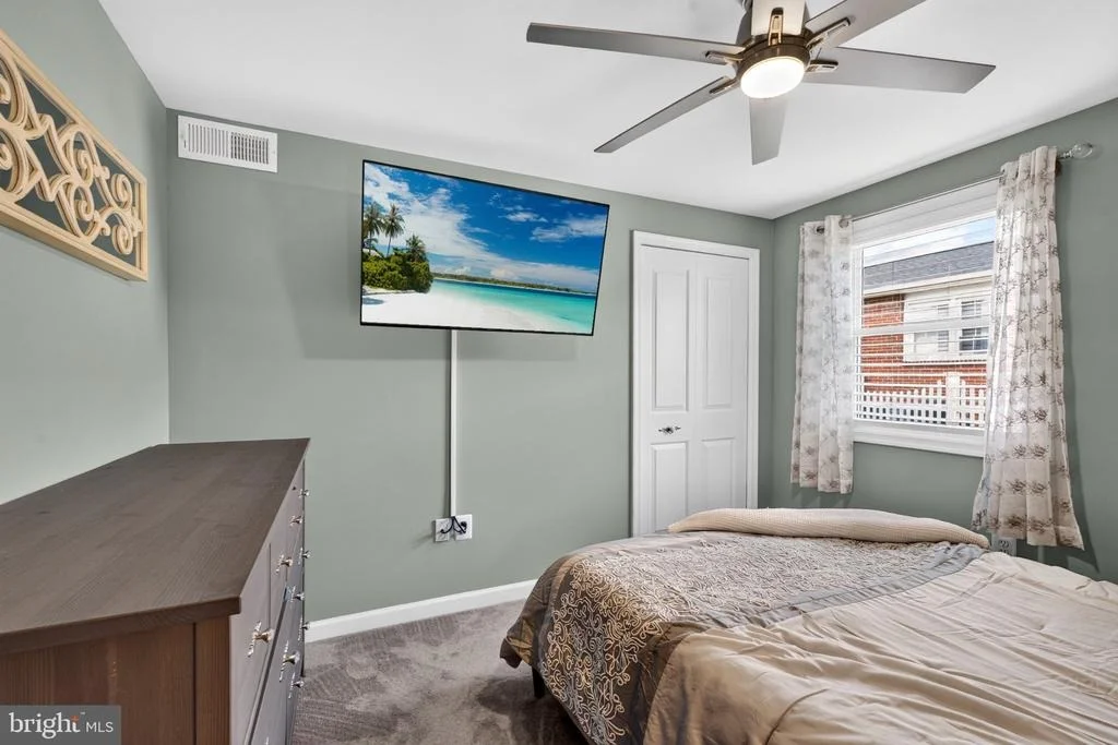 Photo of 2125 MAPLE ROAD