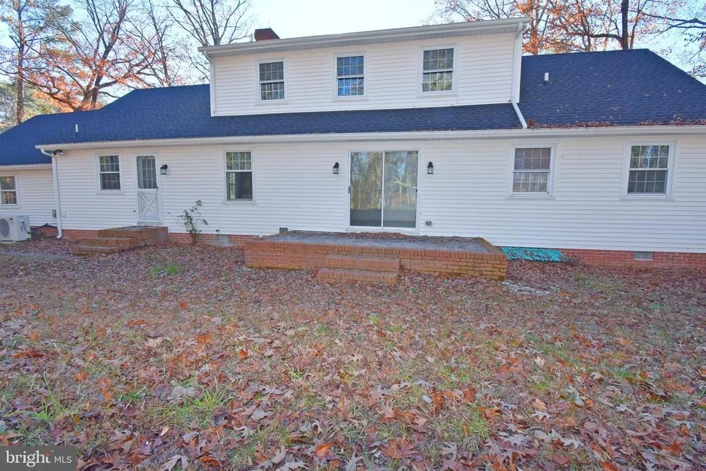 Photo of 4011 GROSSE POINT DRIVE