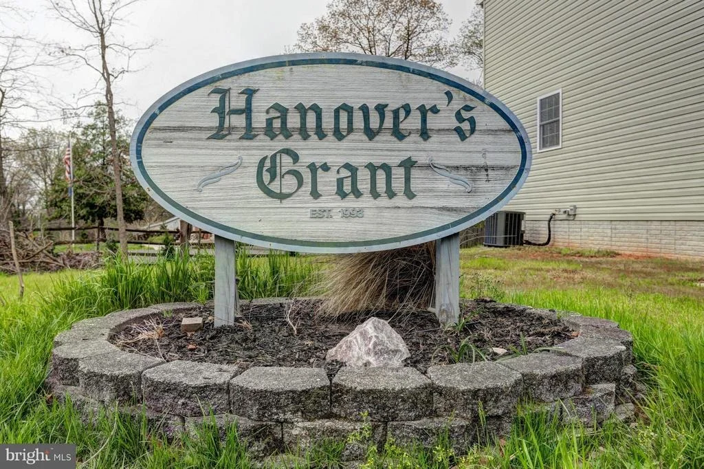Photo of 6408 JULIE ANN DRIVE