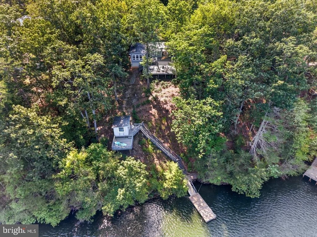 Photo of 871 OLD MILL