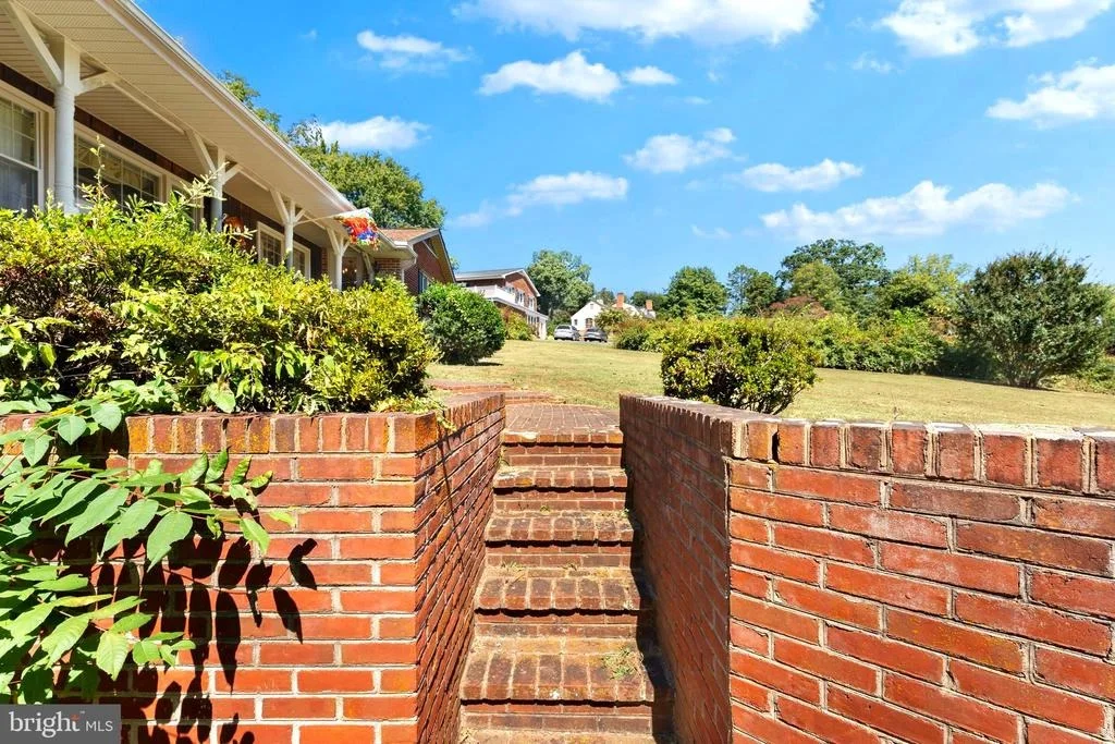 Photo of 194 RED HILL ROAD