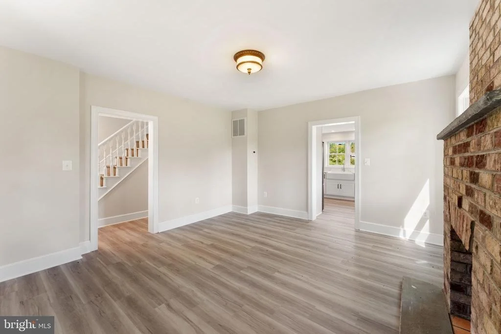 Photo of 11066 MORELAND ROAD