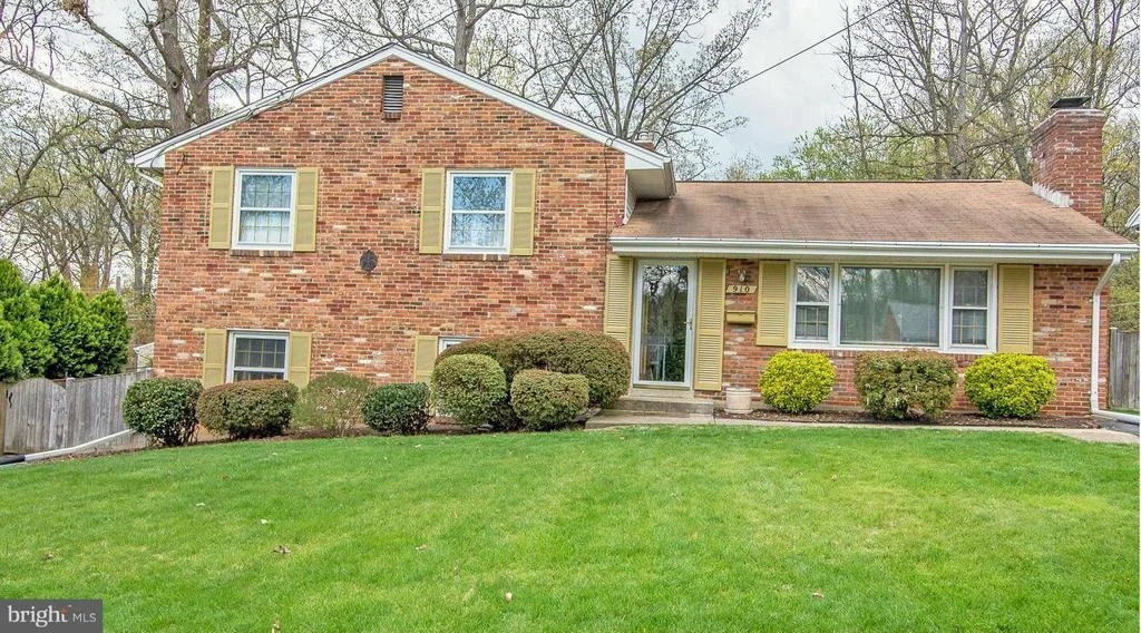 Photo of 910 JUNIPER PLACE