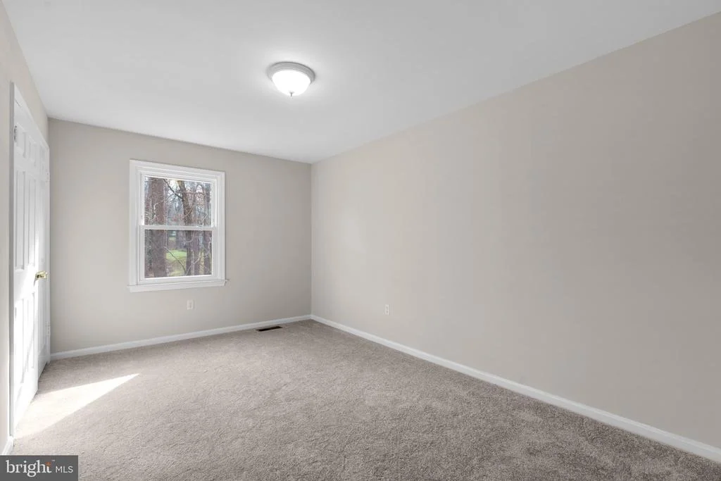 Photo of 12938 BYEFIELD DRIVE