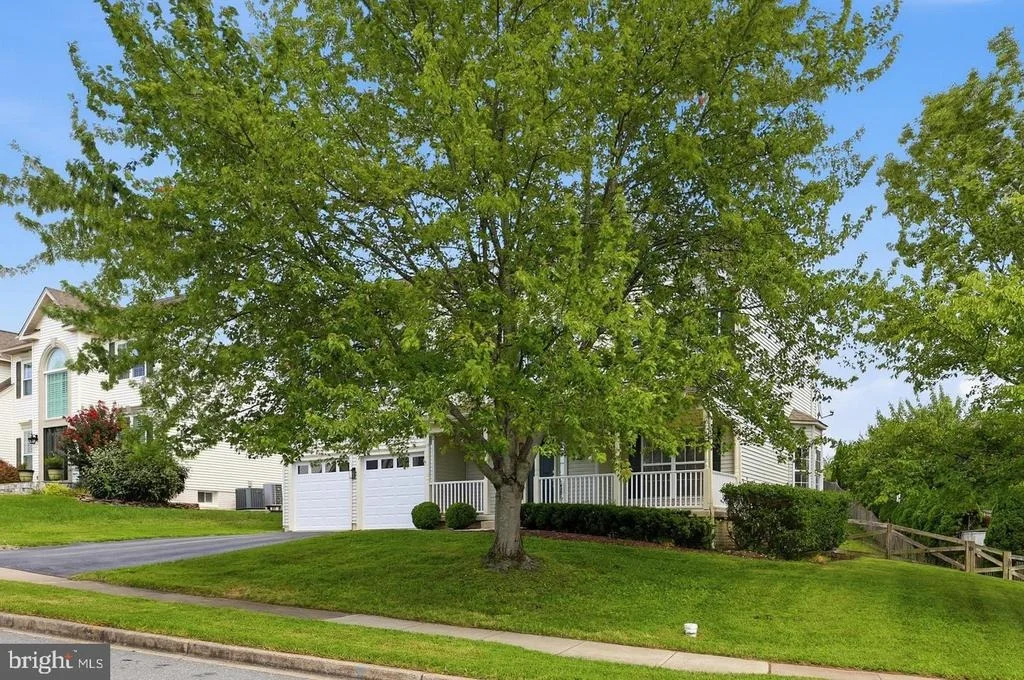 Photo of 6303 IVERSON TERRACE N
