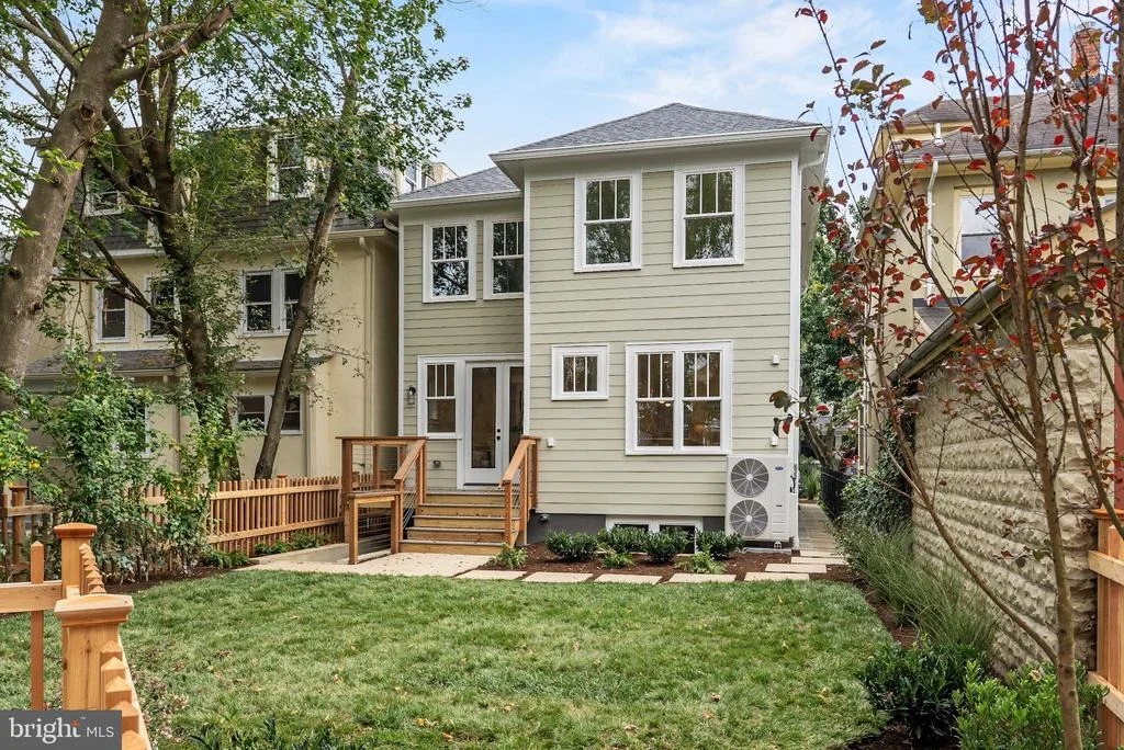 Photo of 48 MURRAY AVENUE