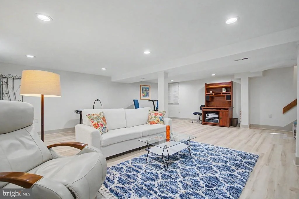 Photo of 8 GRANADA ROAD