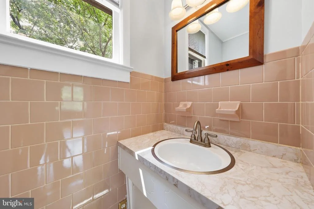 Photo of 408 CARROLL PARKWAY
