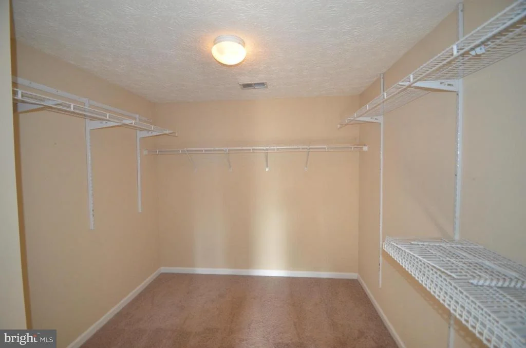 Photo of 2324 SOUTH HAMPTON DRIVE