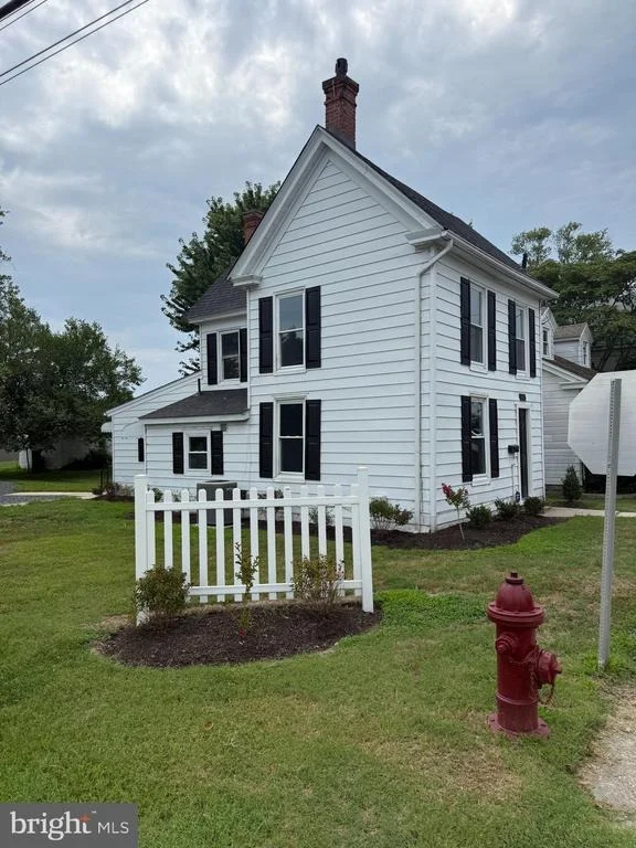 Photo of 425 HENRY STREET
