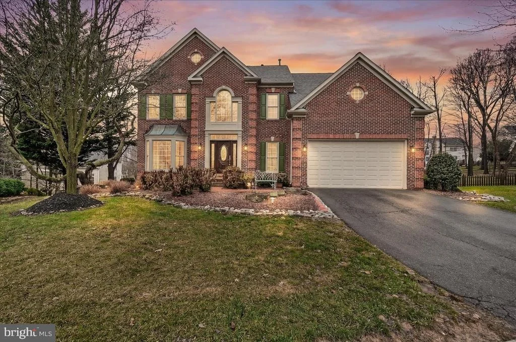 Photo of 6434 BELLEVUE PLACE