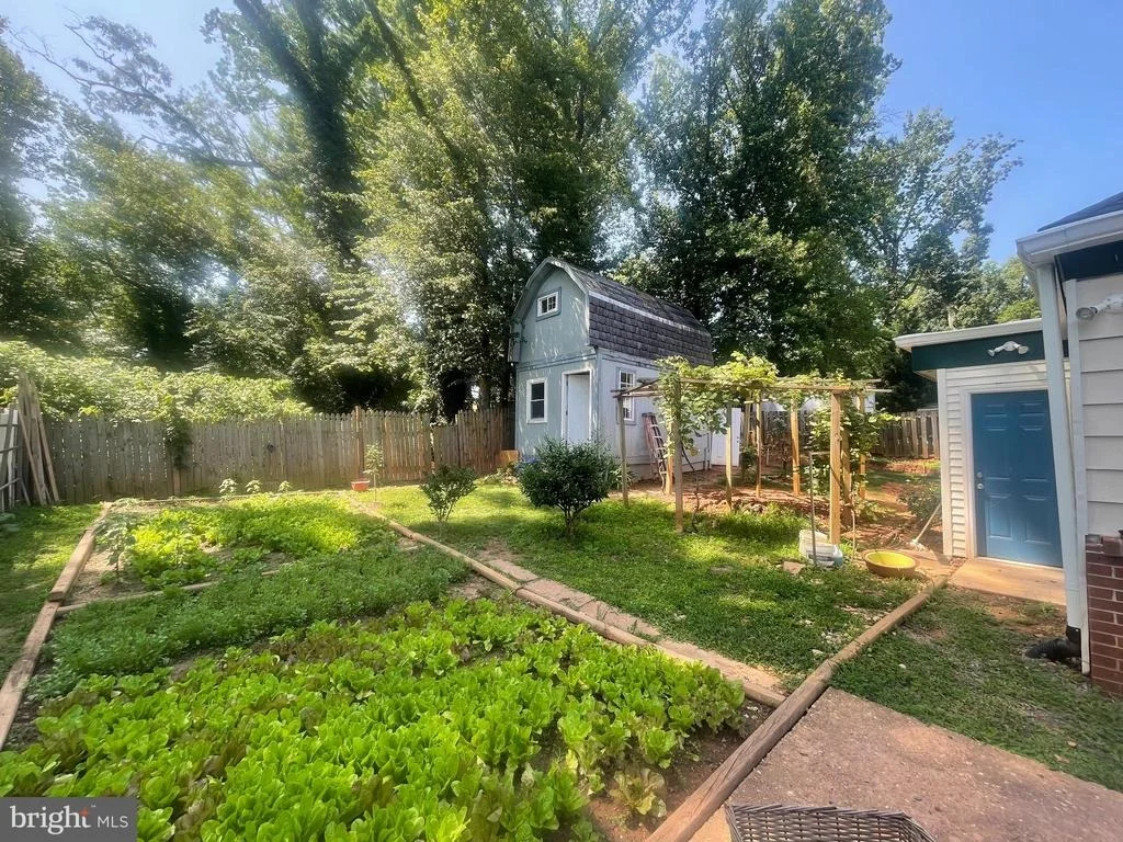 Photo of 7225 PINE DRIVE