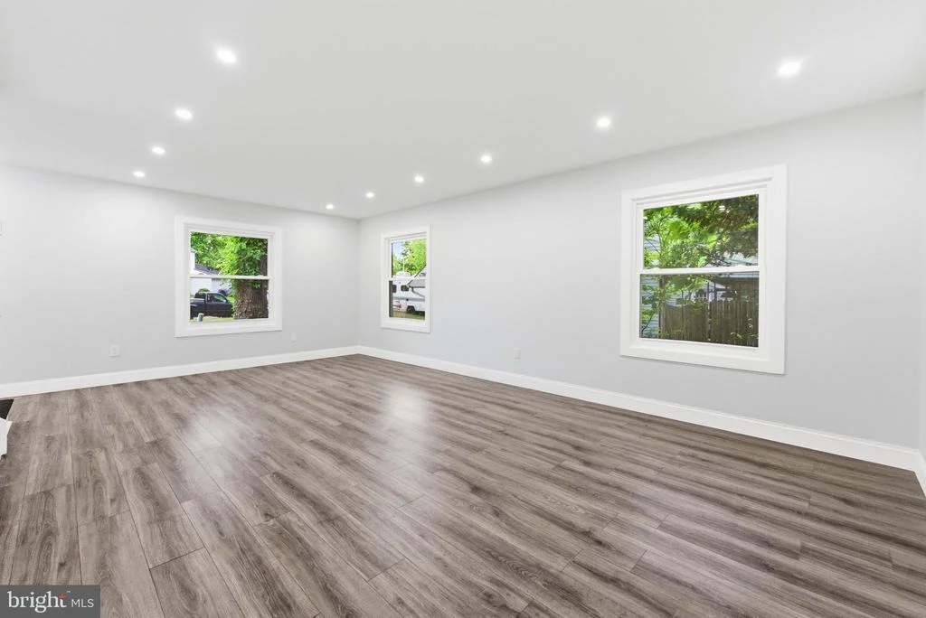 Photo of 27 PARKSIDE CIRCLE