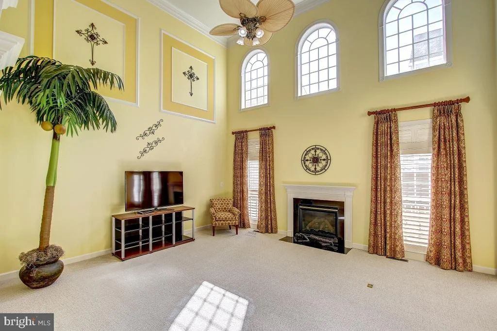 Photo of 6 GLEN EAGLES COURT