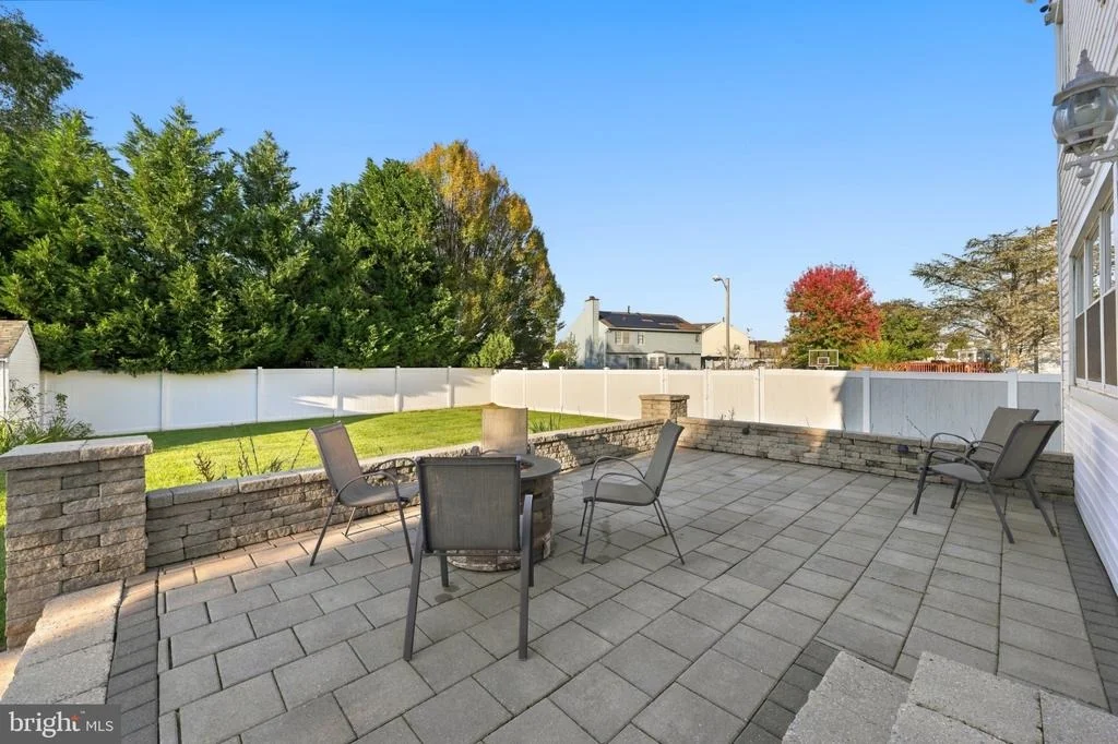 Photo of 281 DUNDEE DRIVE
