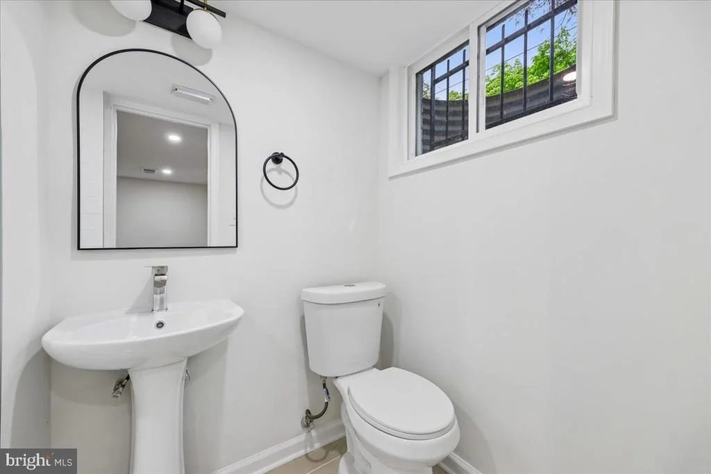 Photo of 1105 LAMBERTON DRIVE