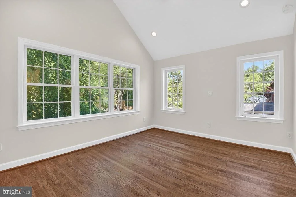 Photo of 10104 BIG ROCK ROAD