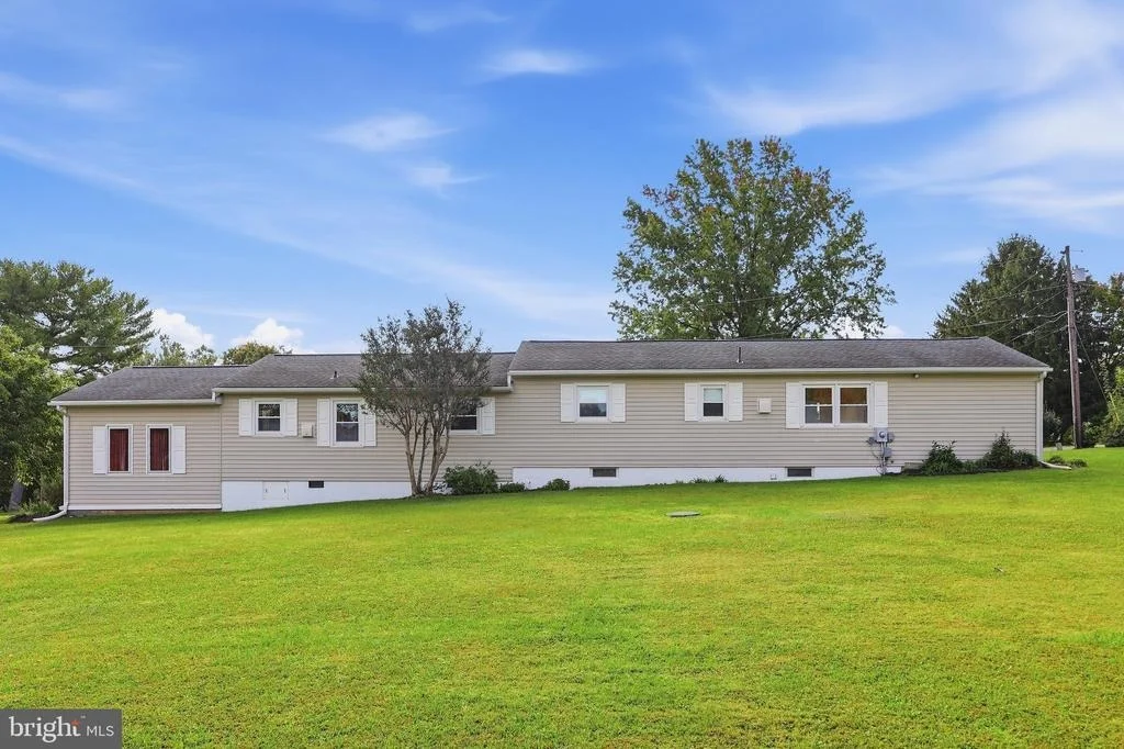Photo of 11008 CARRIAGE LANE