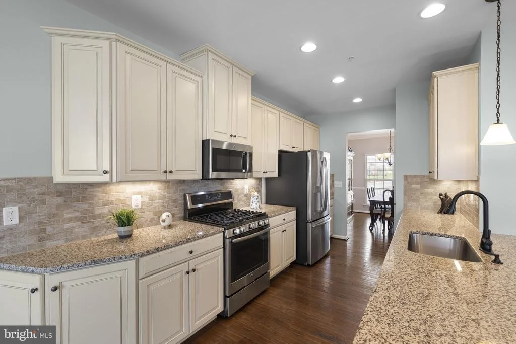 Photo of 4709 PULLER DRIVE