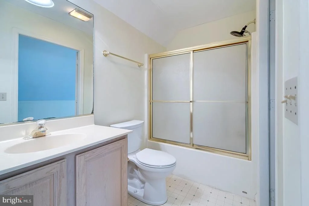 Photo of 208 POND VIEW DRIVE