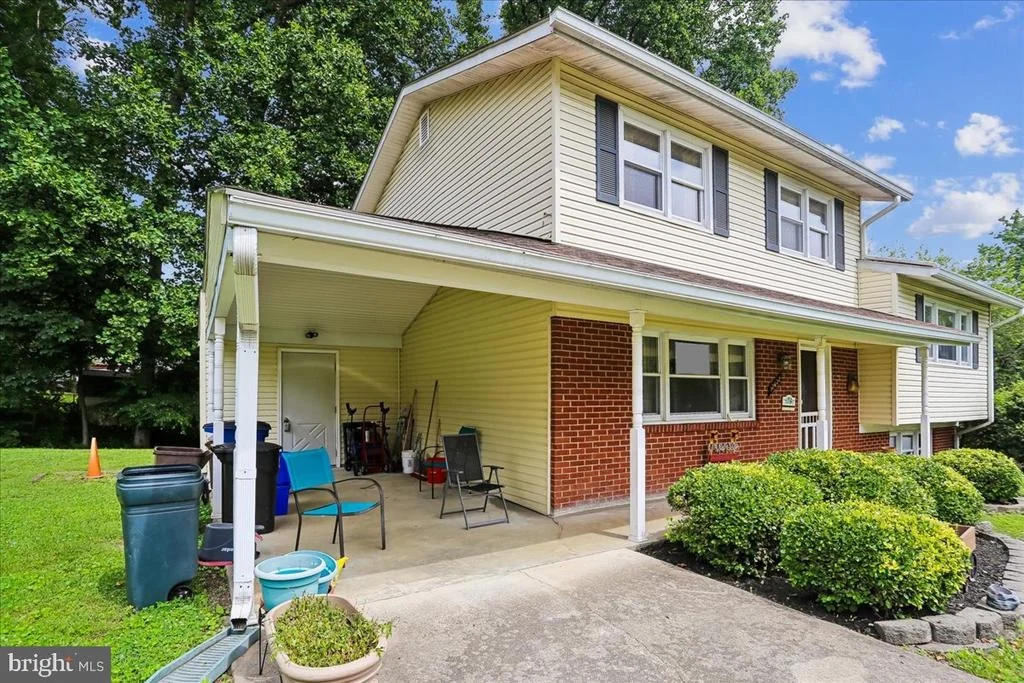 Photo of 12622 EASTBOURNE DRIVE
