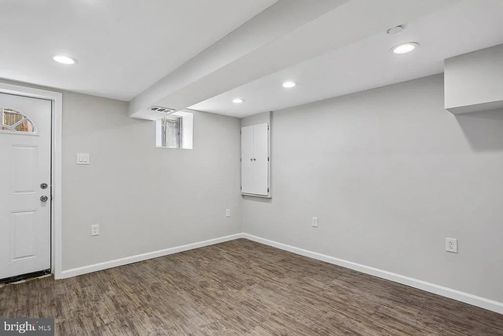 Photo of 811 KENBROOK DRIVE