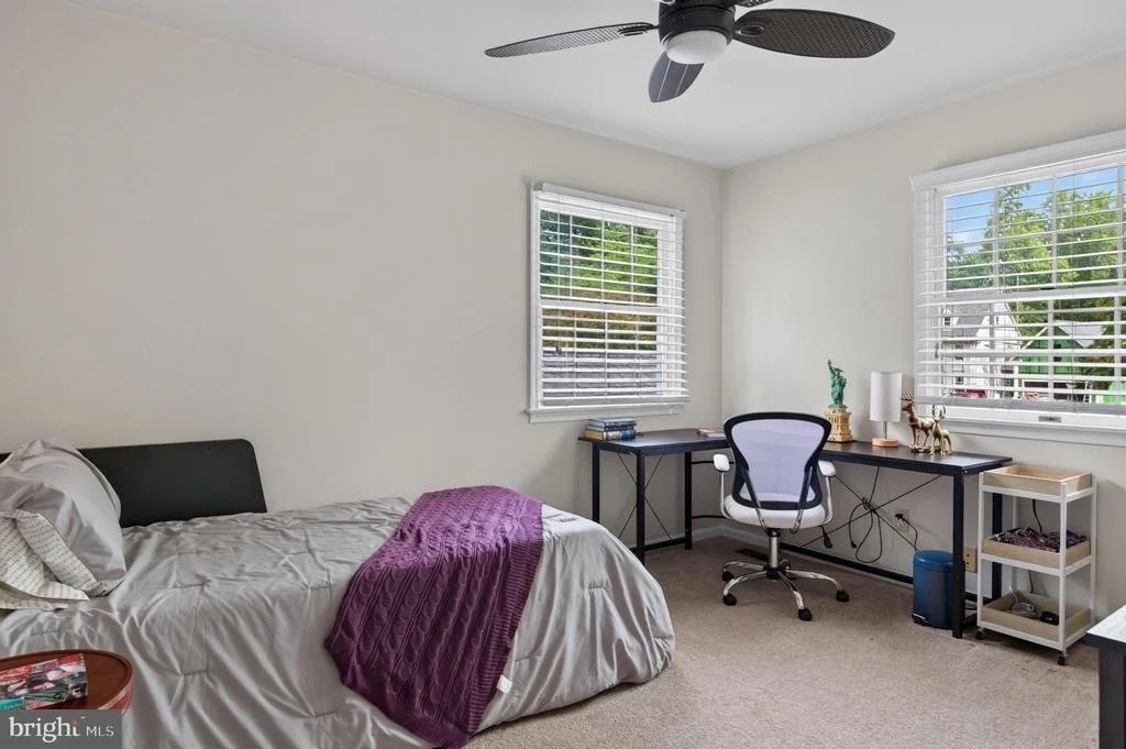 Photo of 1610 RIDOUT ROAD