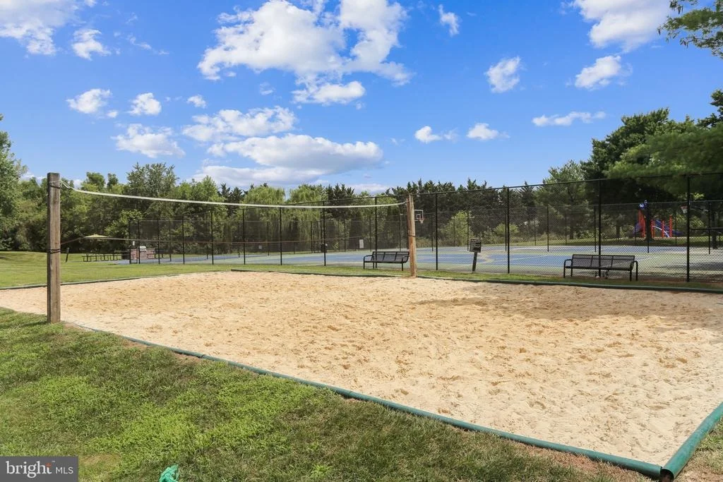 Photo of 5305 KINGSBROOK DRIVE