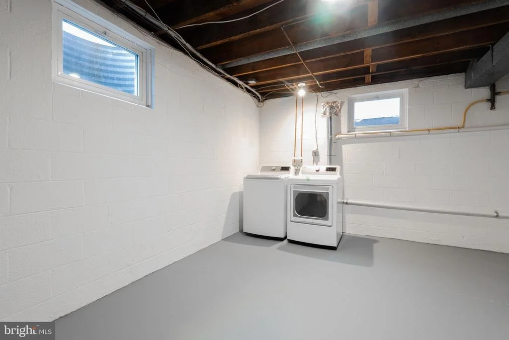 Photo of 415 CROWN VIEW DRIVE
