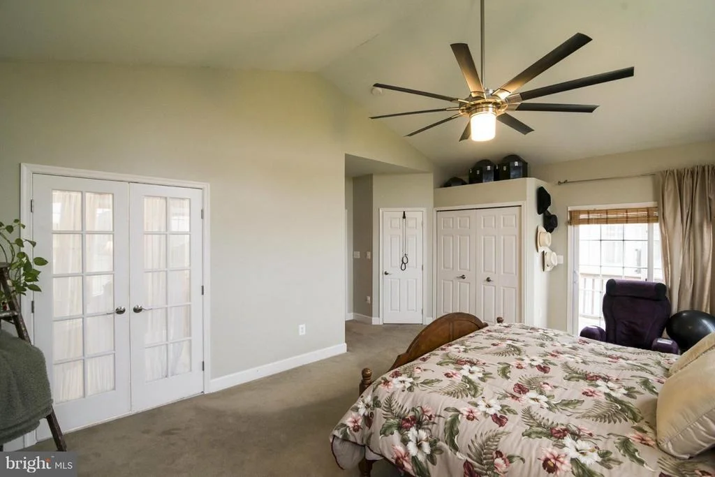 Photo of 1825 GREENLEESE DRIVE