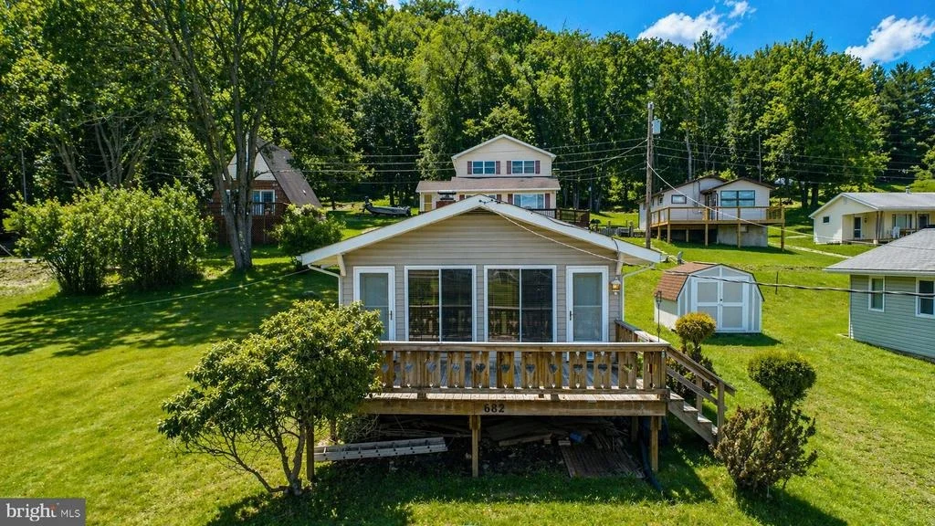 Photo of 682 MARSH HILL ROAD
