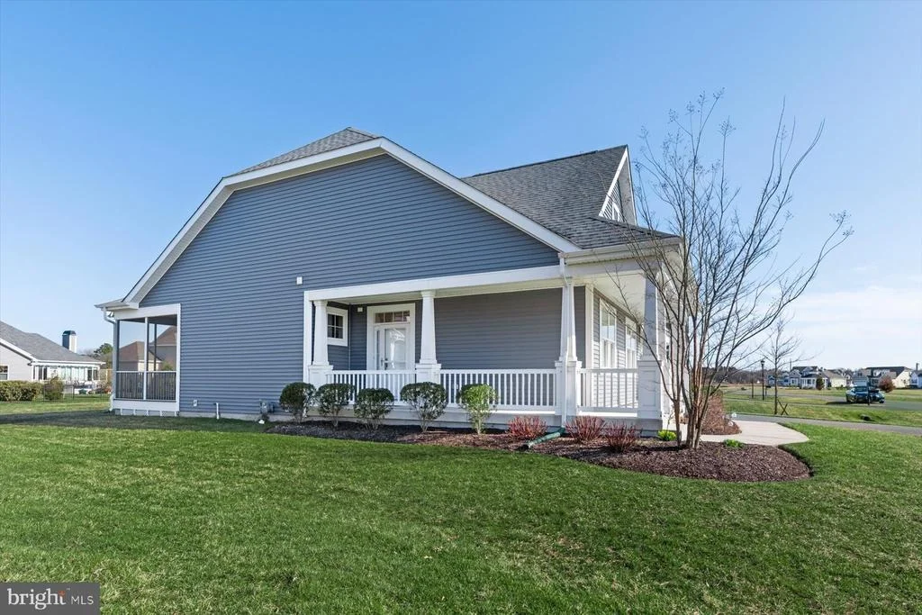 Photo of 24032 BENJAMIN HARRISON CIRCLE