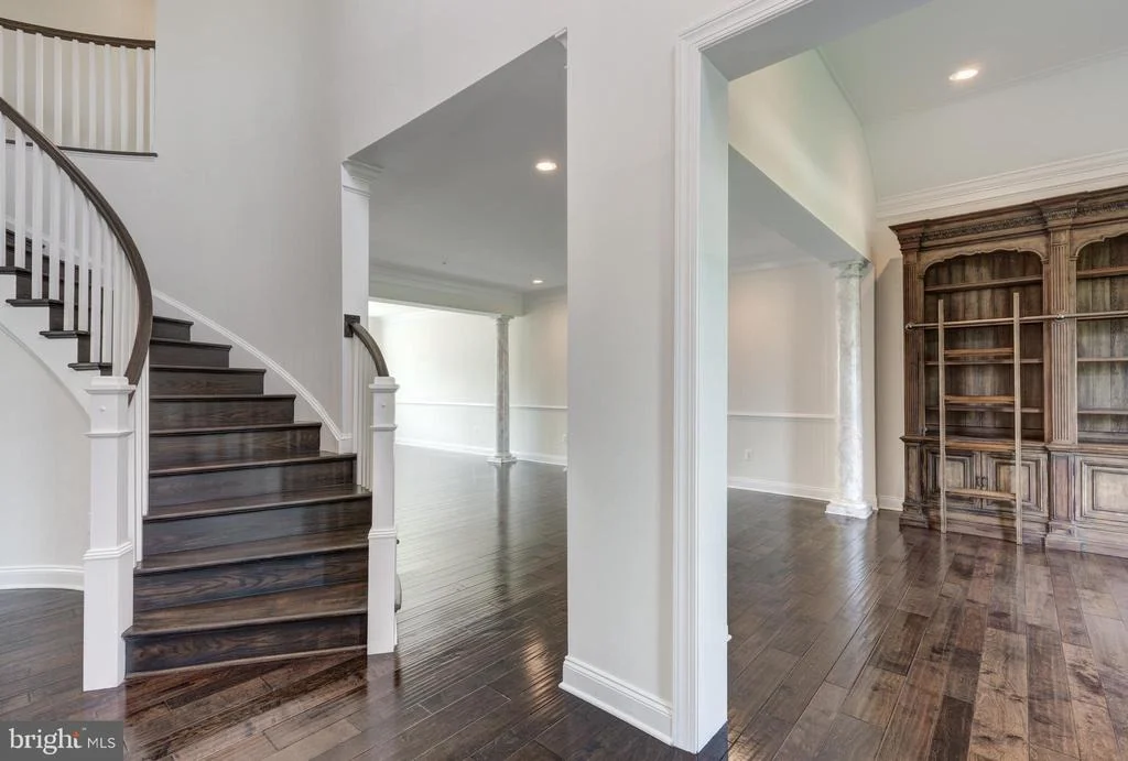 Photo of 14307 OAK MEADOW ROAD