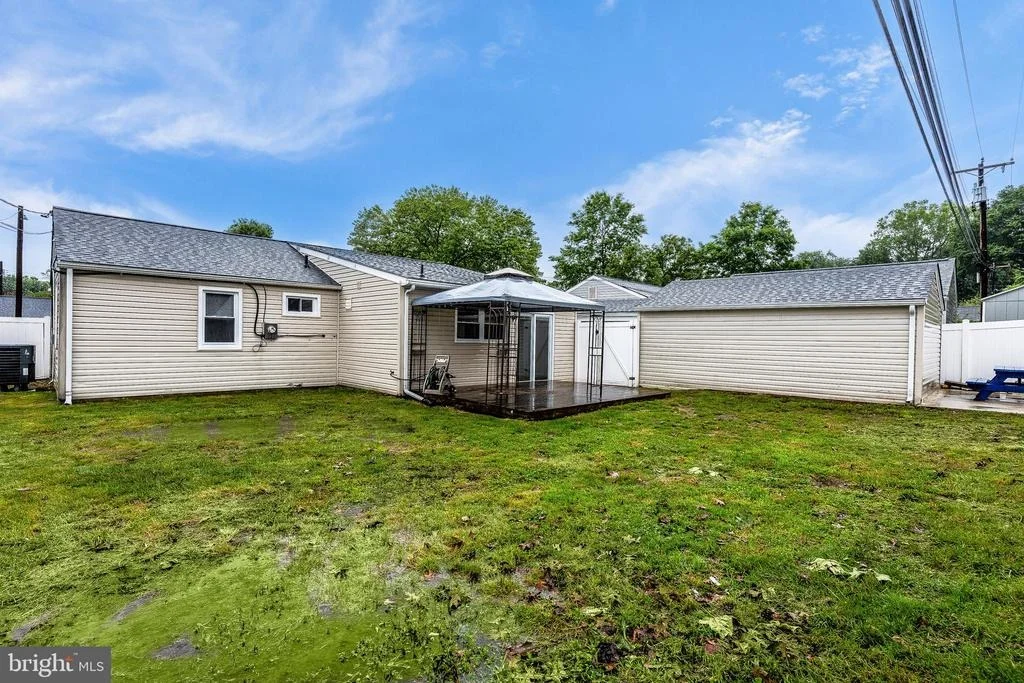 Photo of 1020 THOMAS ROAD