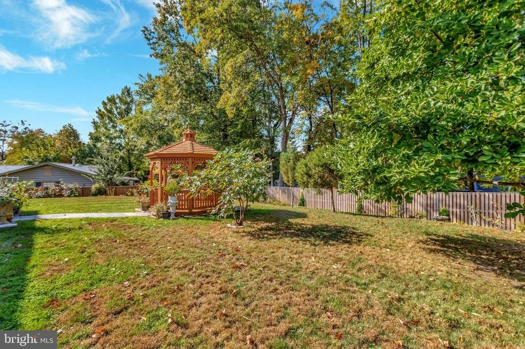 Photo of 14040 BREEZE HILL LANE