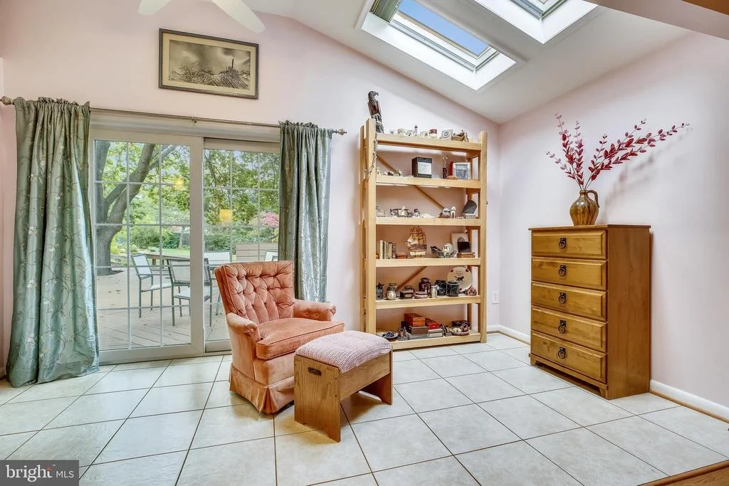 Photo of 15225 CENTERGATE DRIVE