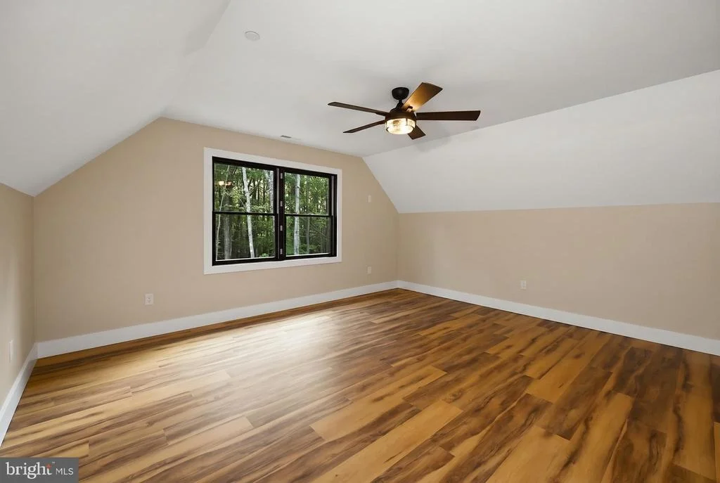 Photo of 15 BYRAN DR